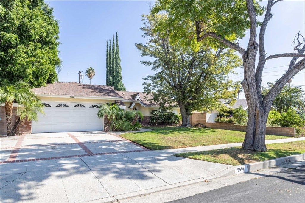 Photo of Listing #SR25231019