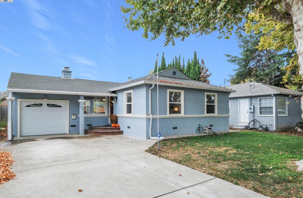 Photo of Listing #41113610