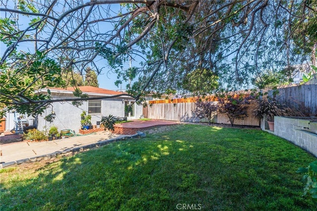 944 Rosecrans, Manhattan Beach.