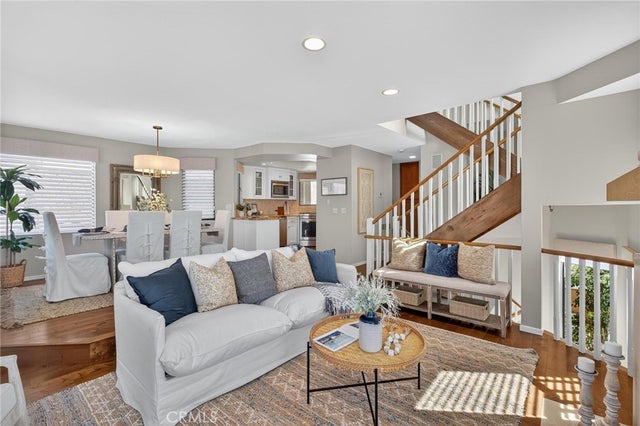 444 30th Street, Manhattan Beach.