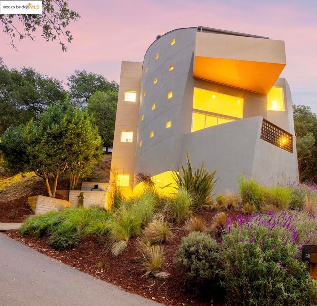 Photo of Listing #41113653