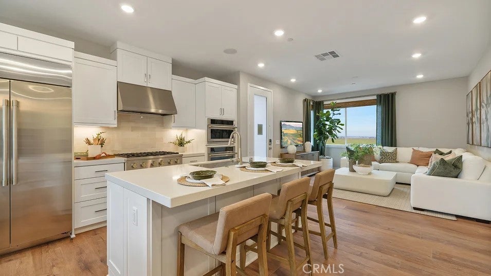 Photo of Listing #OC25232024