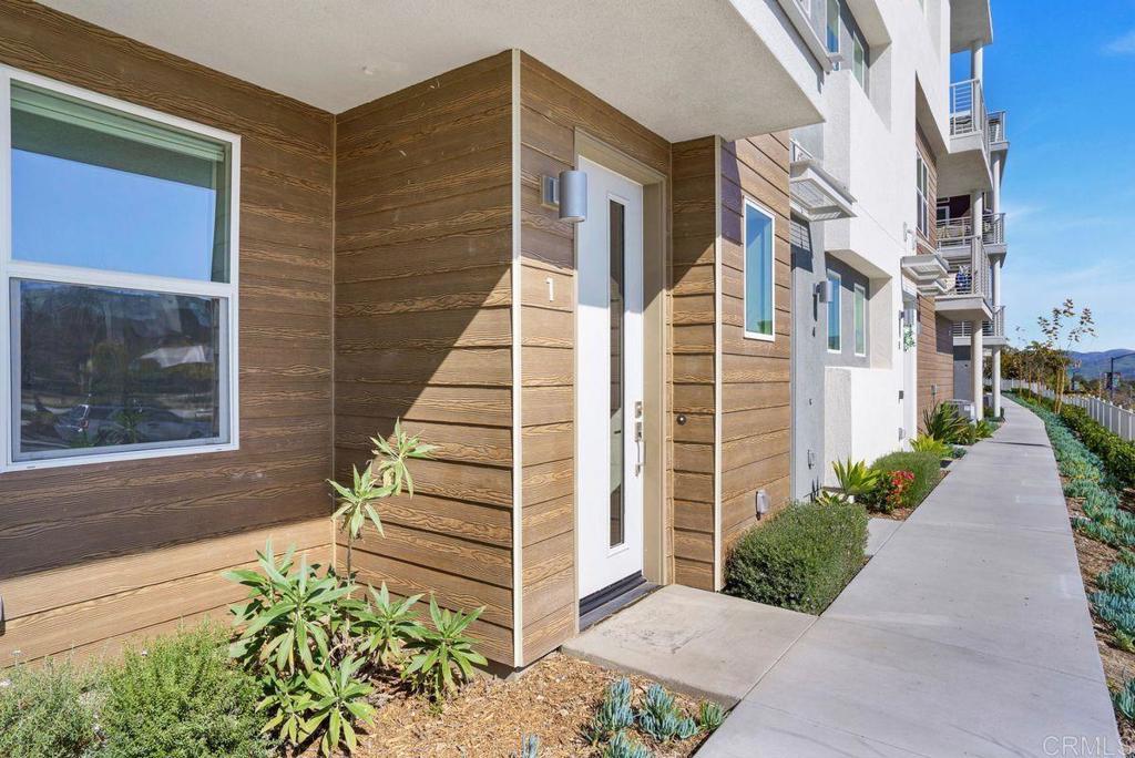 Photo of Listing #PTP2507551