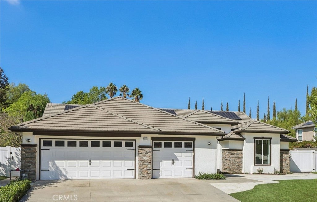 Photo of Listing #SB25231505