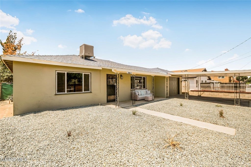 Photo of Listing #SR25232057