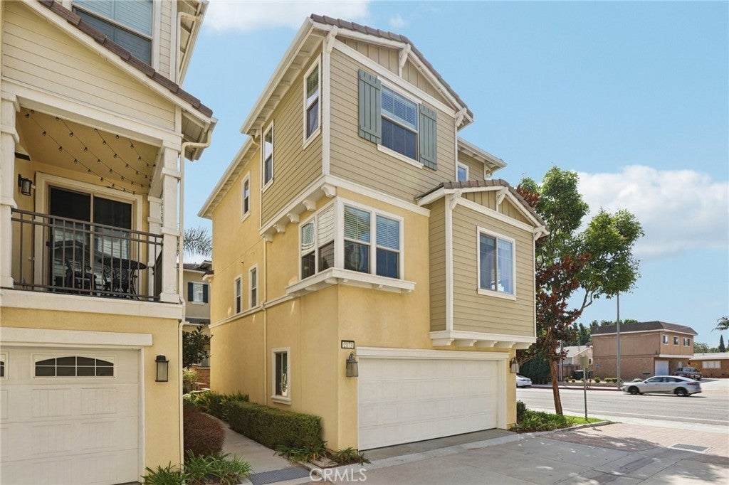 Photo of Listing #OC25228993