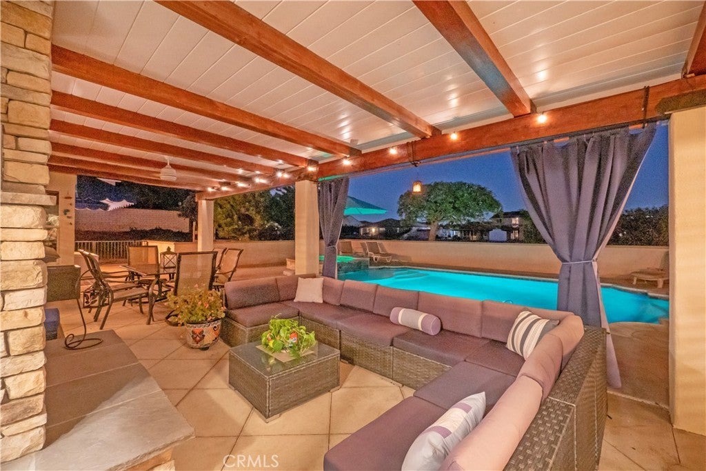 Photo of Listing #IV25231267