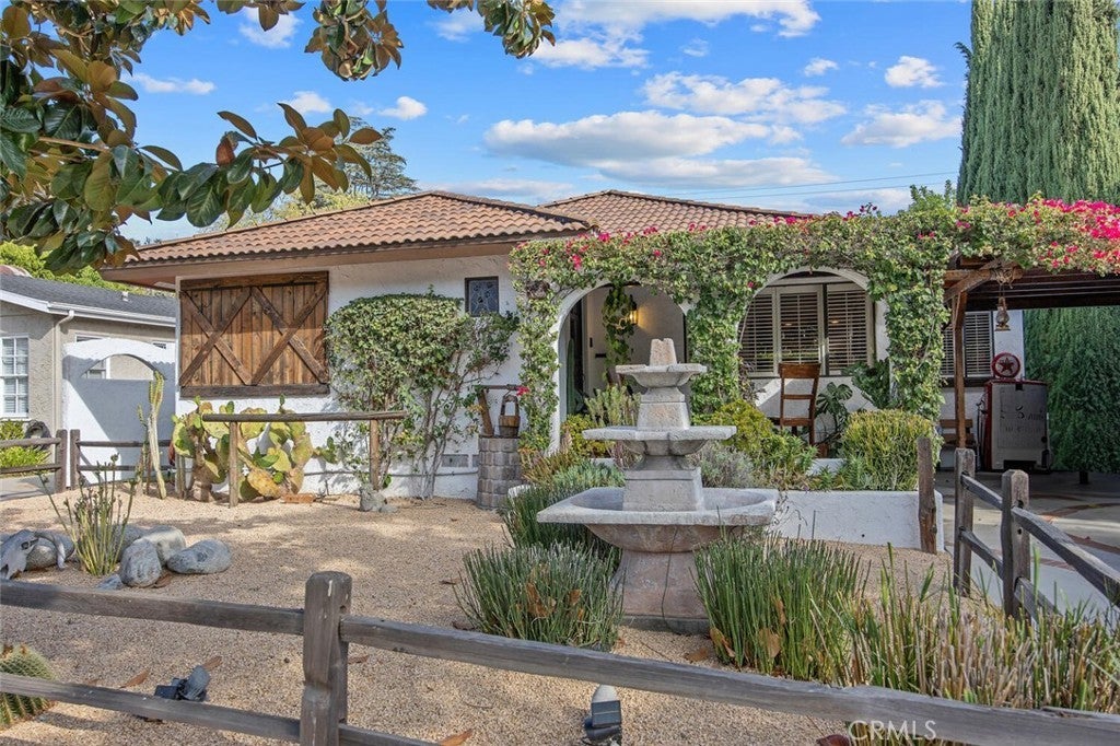 Photo of Listing #SR25232063