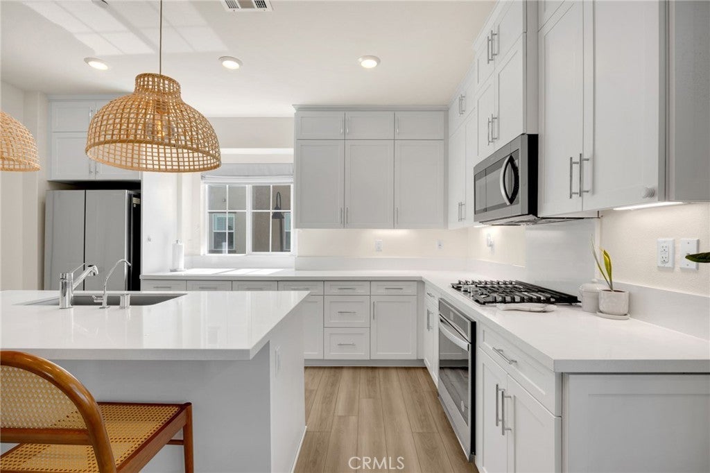 Photo of Listing #PW25233070