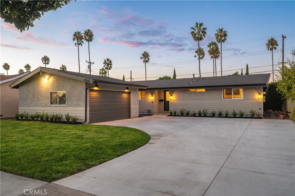 Photo of Listing #OC25233116