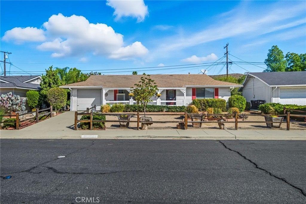 Photo of Listing #SW25220296