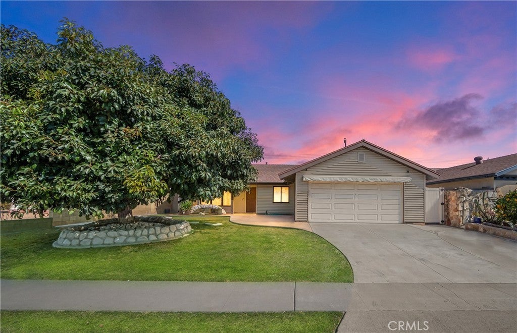 Photo of Listing #PW25233233