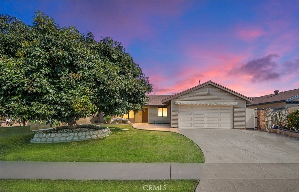 Photo of Listing #PW25233233