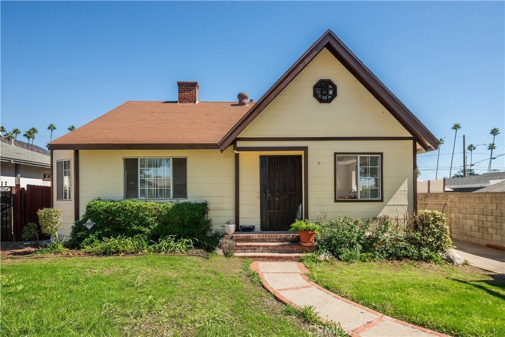 Photo of Listing #SR25233566