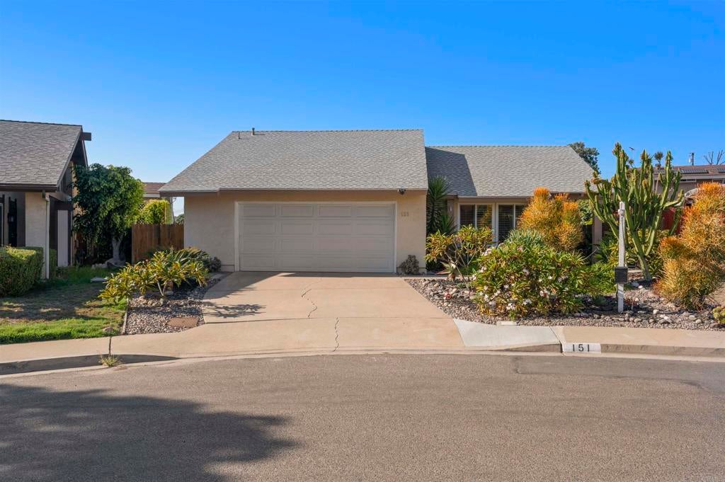 Photo of Listing #PTP2507611