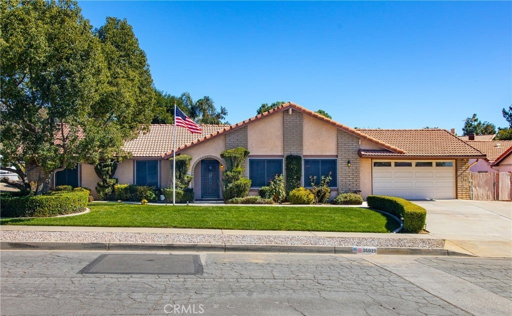 Photo of Listing #IV25234205