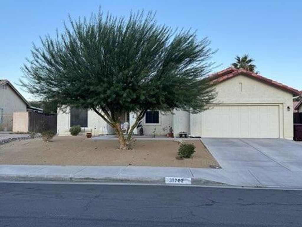 31762 Via Pared, Thousand Palms