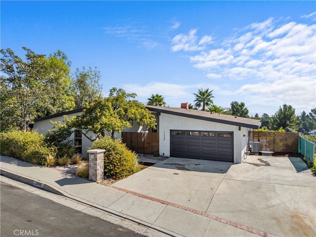 Photo of Listing #SR25233964