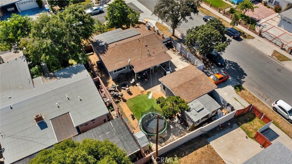 Photo of Listing #IV25221819