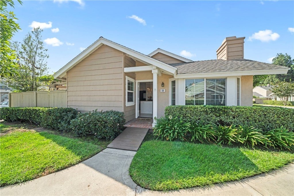 Photo of Listing #OC25231676