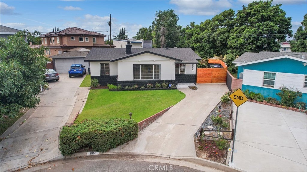 Photo of Listing #CV25235090