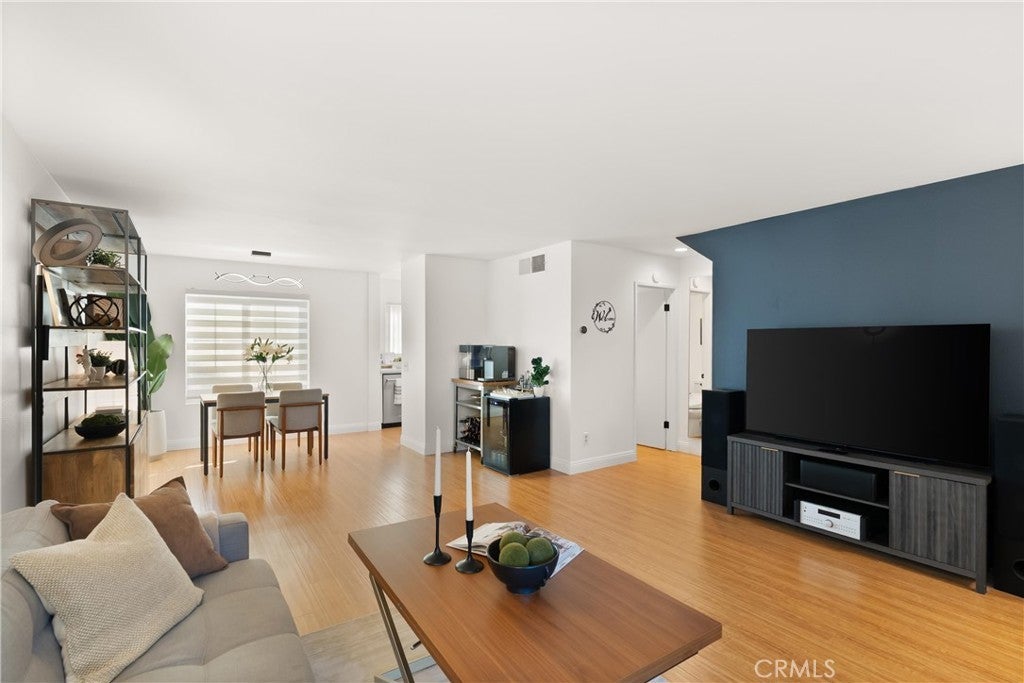 Photo of Listing #SB25234944