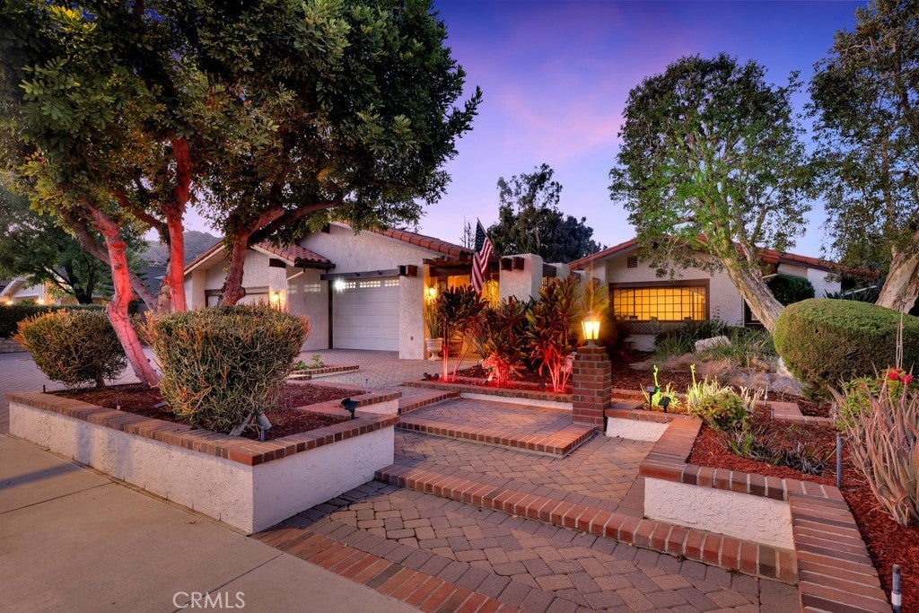 Photo of Listing #SR25235131