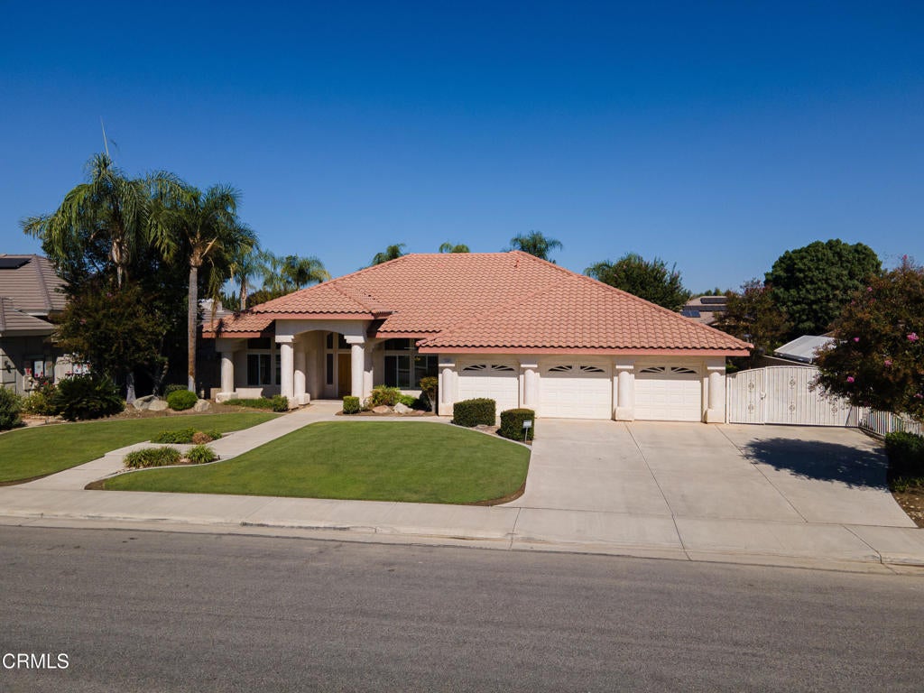 Photo of Listing #V1-32752