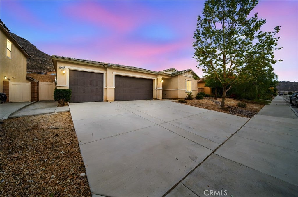 Photo of Listing #SW25235449