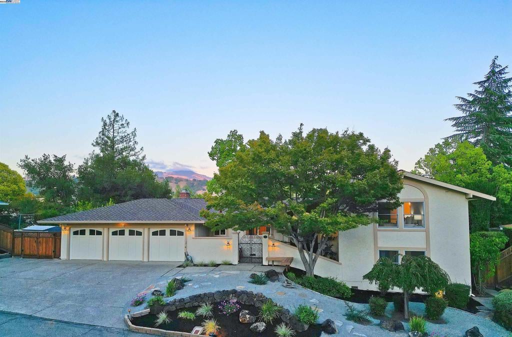 Photo of Listing #41114127