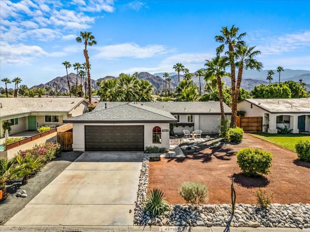 42795 Tennessee Avenue, Palm Desert