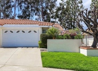 Photo of Listing #NP25229958