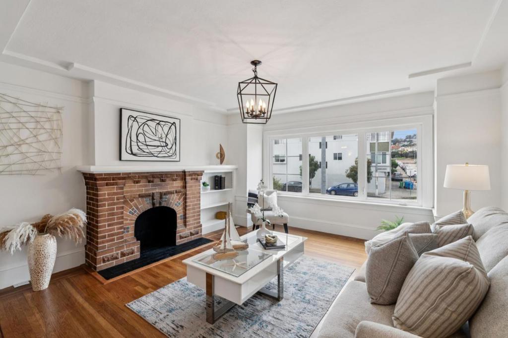 Photo of Listing #ML82024225