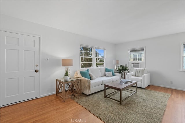 5468 W 120th Street, Hawthorne.