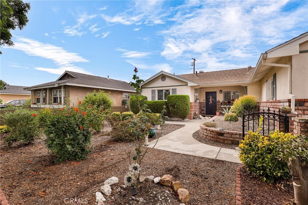 Photo of Listing #SB25233256