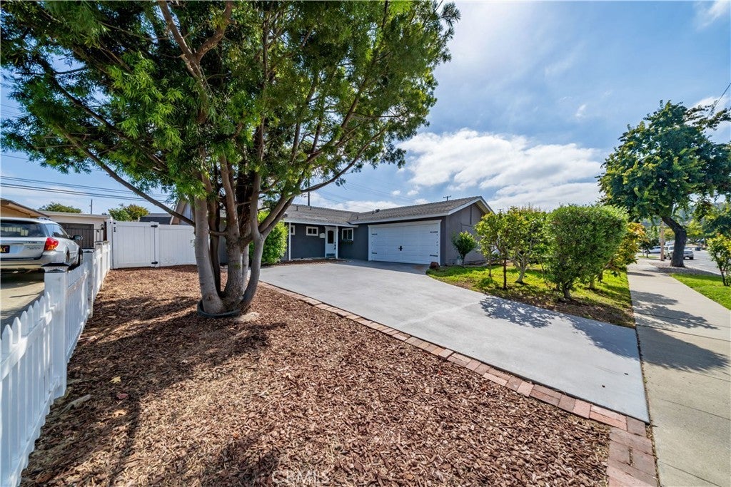 Photo of Listing #PW25235089