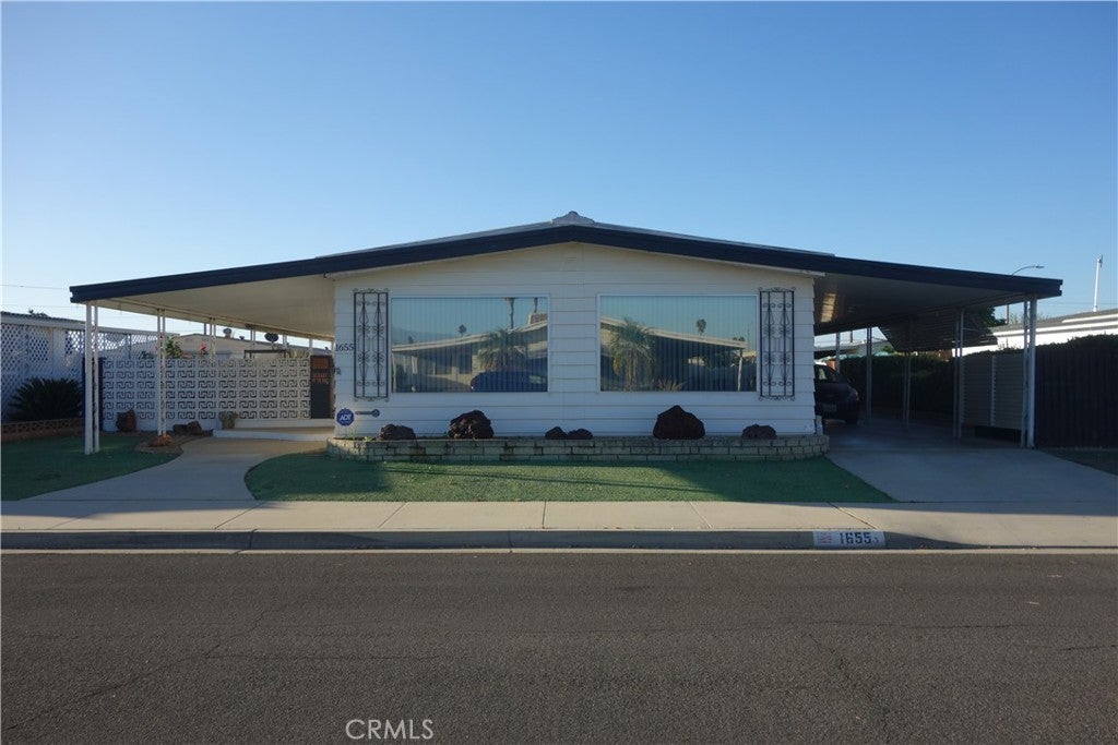 Photo of Listing #IV25236058