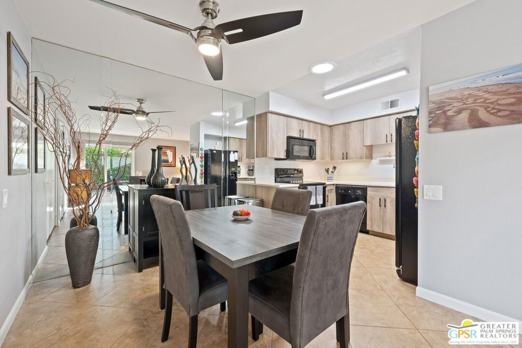 1662 Sunflower Court, Palm Springs
