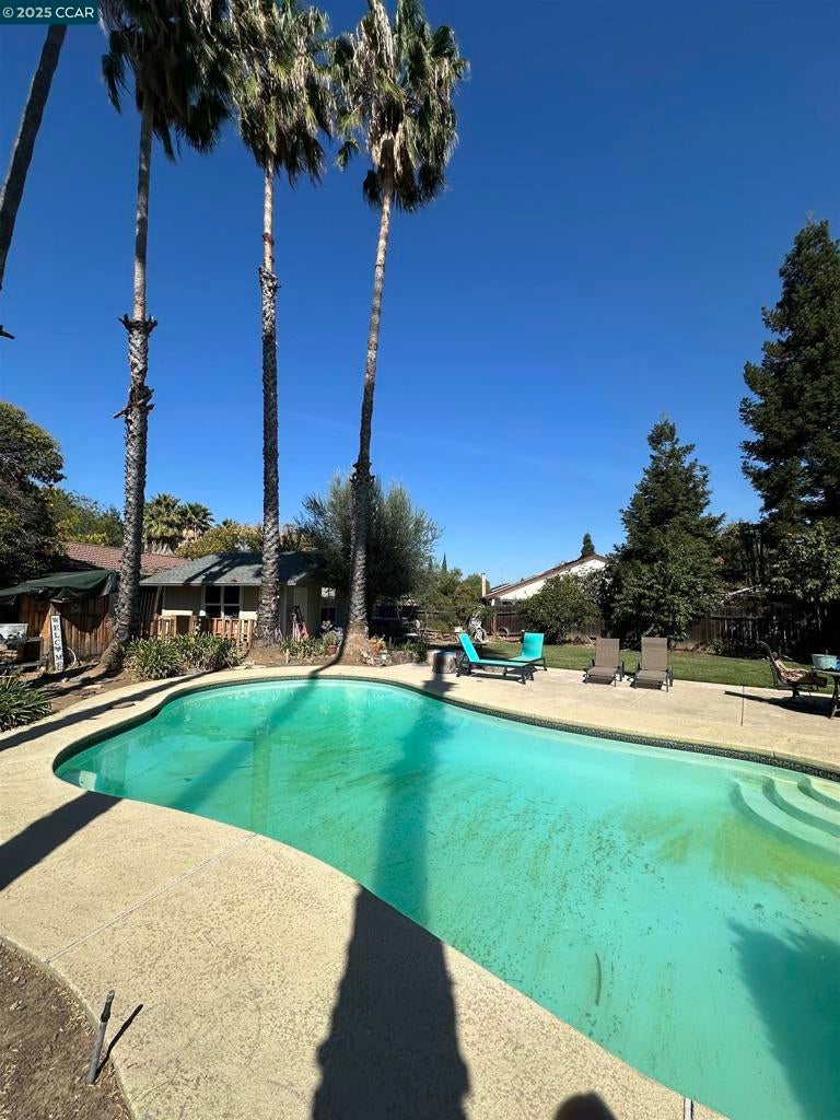 Photo of Listing #41114298