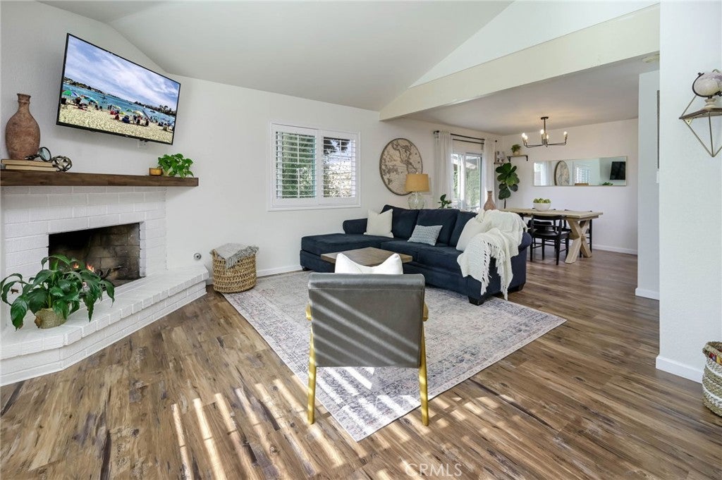 Photo of Listing #PW25236575