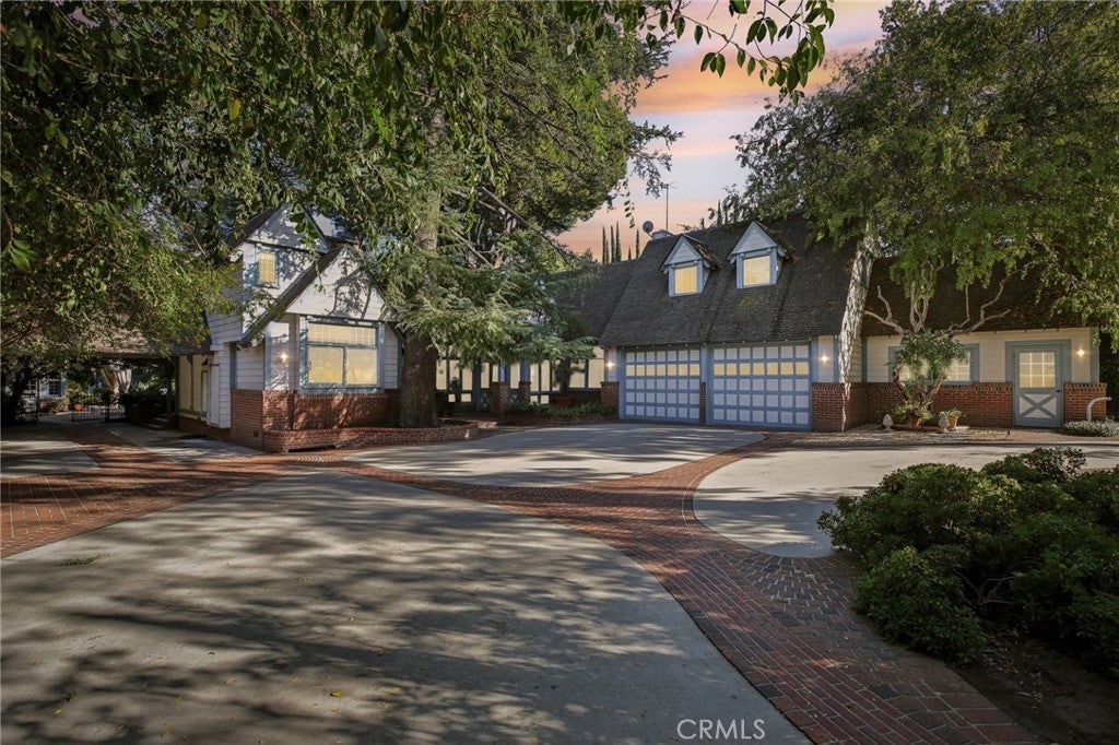 Photo of Listing #SR25236598