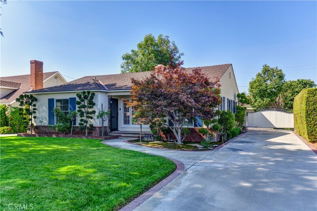 Photo of Listing #PW25236817