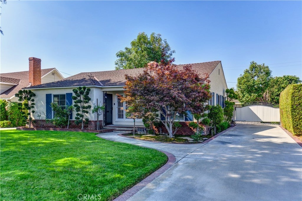 Photo of Listing #PW25236817