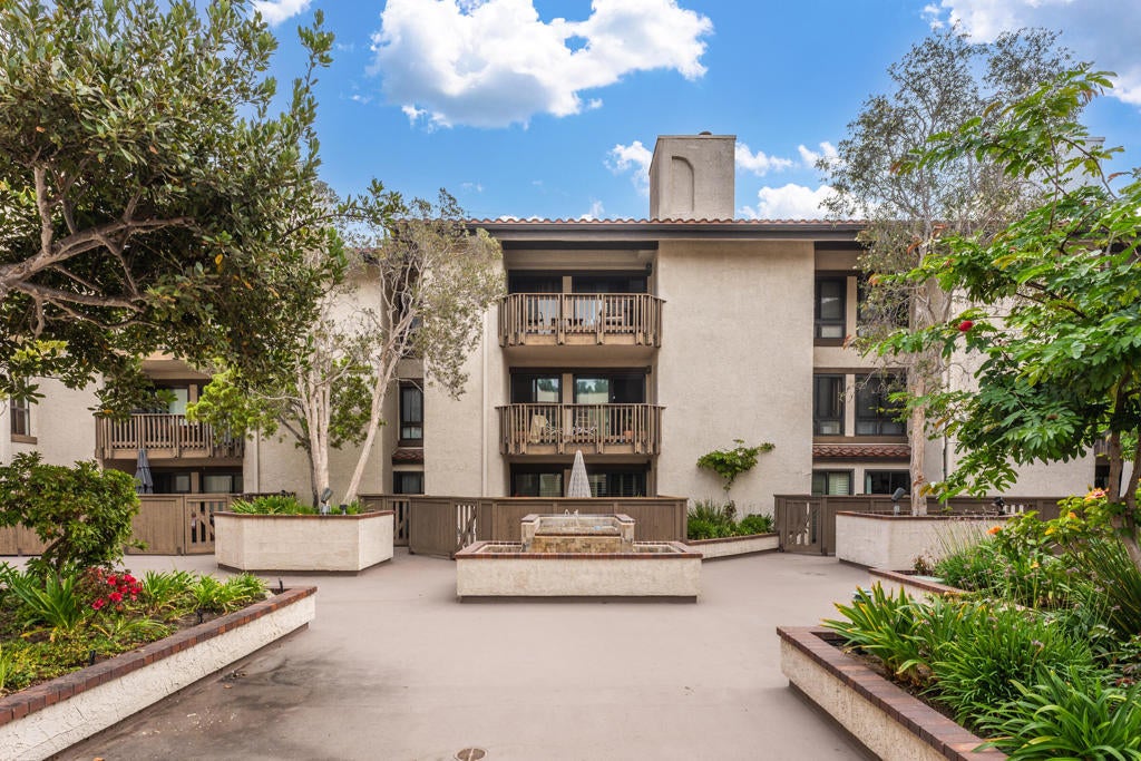 Photo of Listing #219136718DA