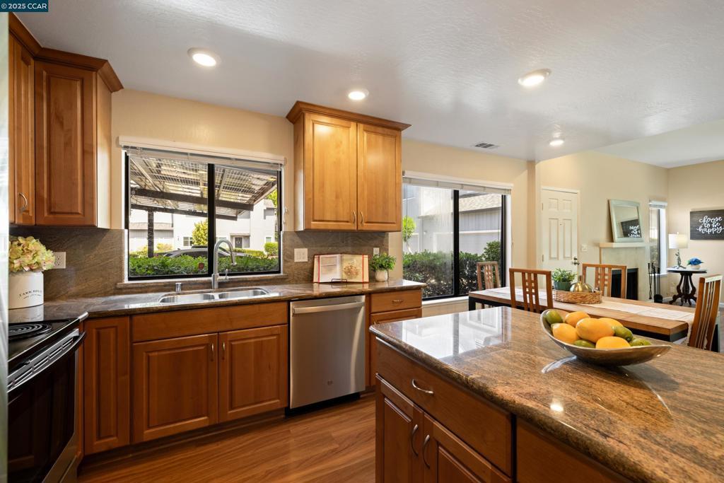 Photo of Listing #41114369