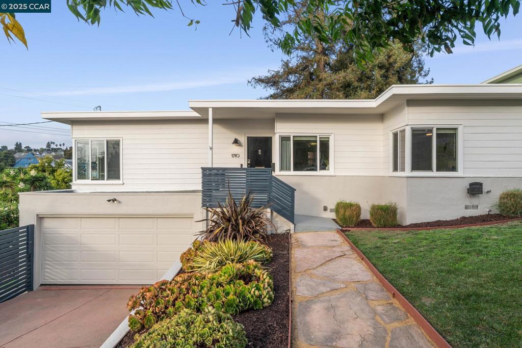 Photo of Listing #41114397