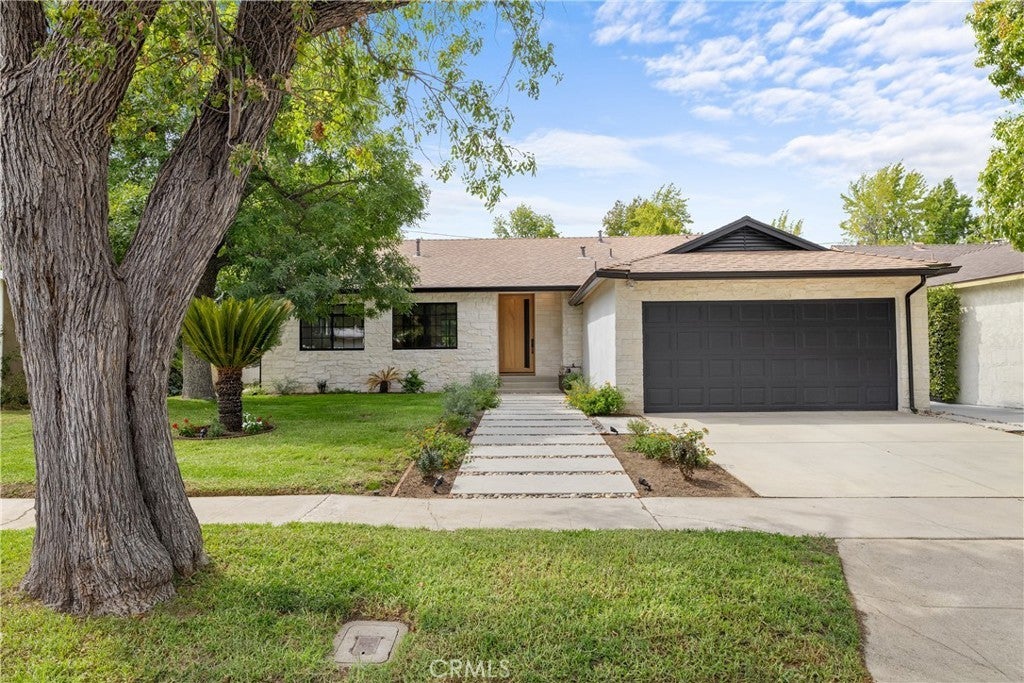 Photo of Listing #SR25237006