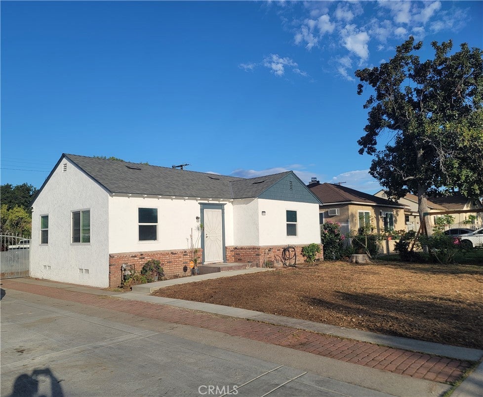 Photo of Listing #IV25237231