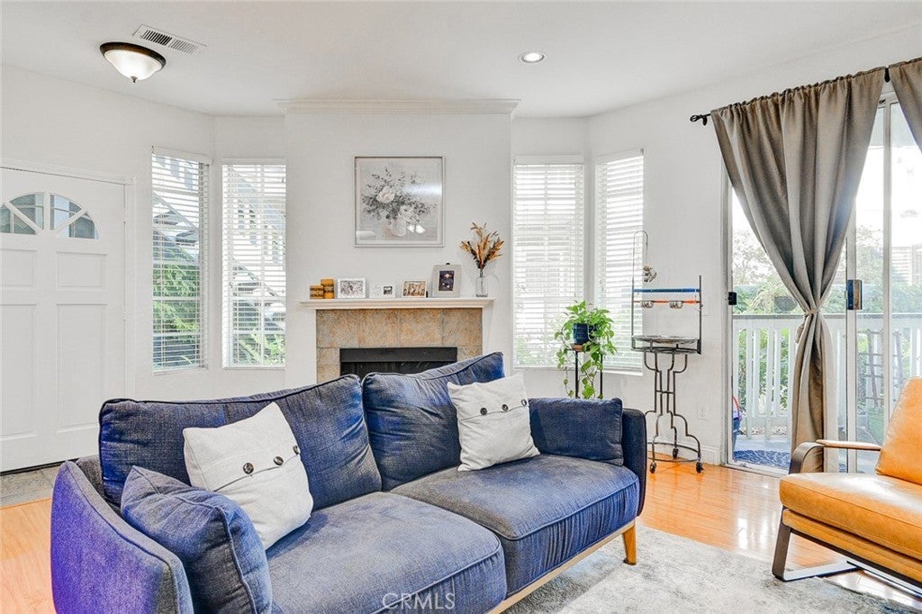 Photo of Listing #OC25237168