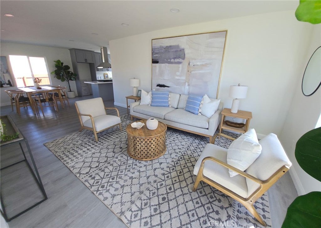 Photo of Listing #DW25237562